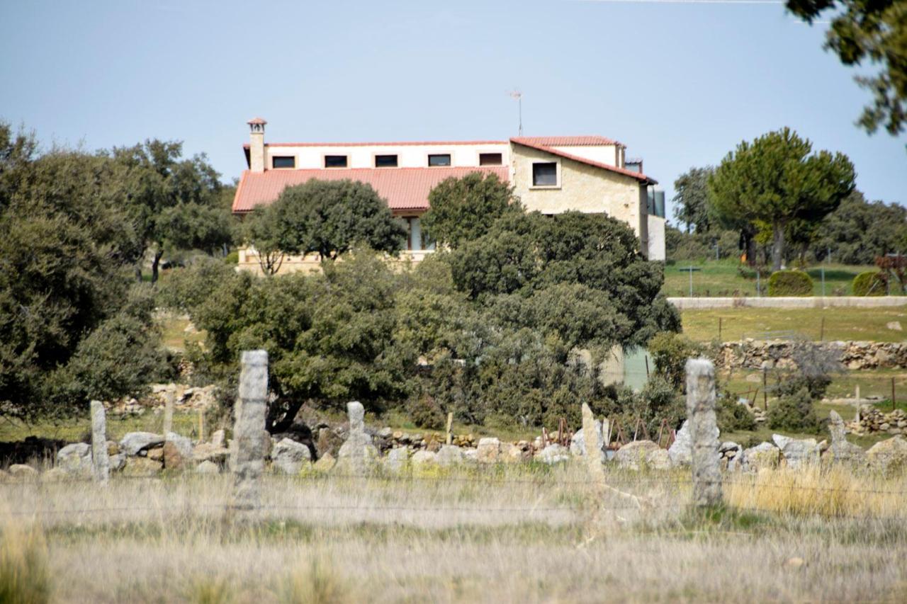 Casa Entre Piedras y Estrellas Gallegos de Sobrinos Exterior foto